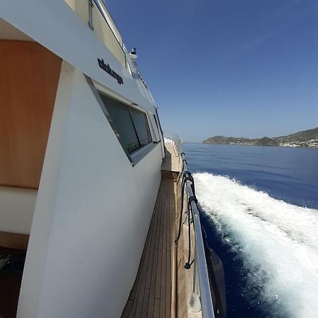 Boat And Breakfast Fiumicino - Roma Hotel ออสเตียอันตีกา ภายนอก รูปภาพ