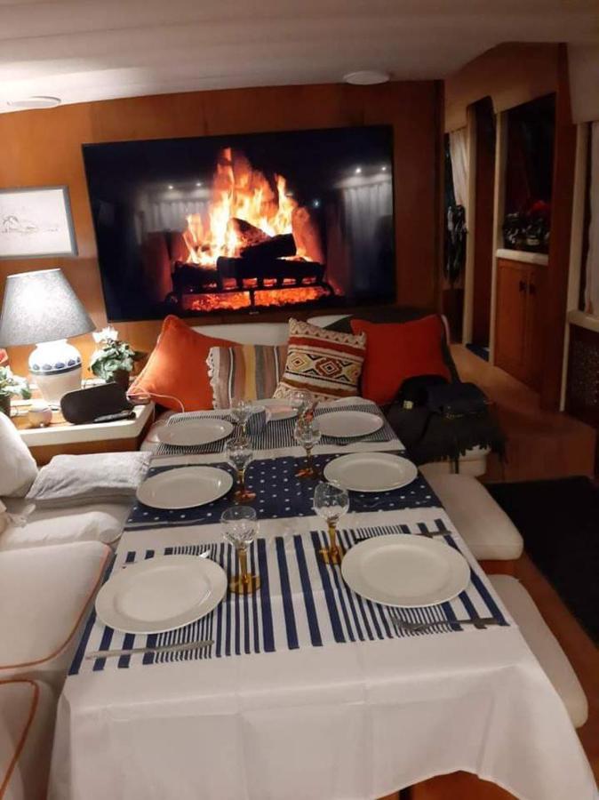 Boat And Breakfast Fiumicino - Roma Hotel ออสเตียอันตีกา ภายนอก รูปภาพ