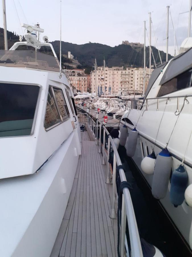 Boat And Breakfast Fiumicino - Roma Hotel ออสเตียอันตีกา ภายนอก รูปภาพ