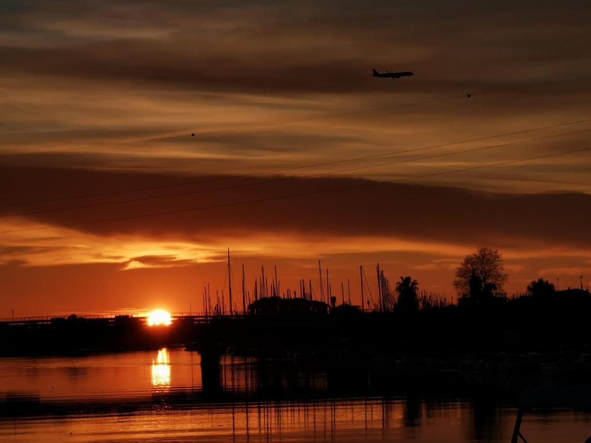Boat And Breakfast Fiumicino - Roma Hotel ออสเตียอันตีกา ภายนอก รูปภาพ