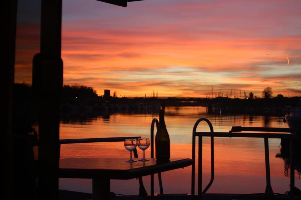 Boat And Breakfast Fiumicino - Roma Hotel ออสเตียอันตีกา ภายนอก รูปภาพ