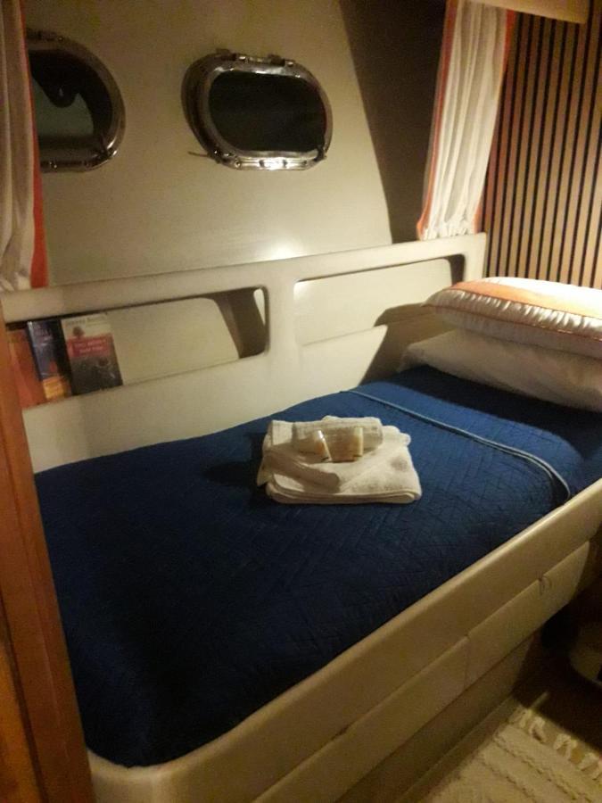 Boat And Breakfast Fiumicino - Roma Hotel ออสเตียอันตีกา ภายนอก รูปภาพ